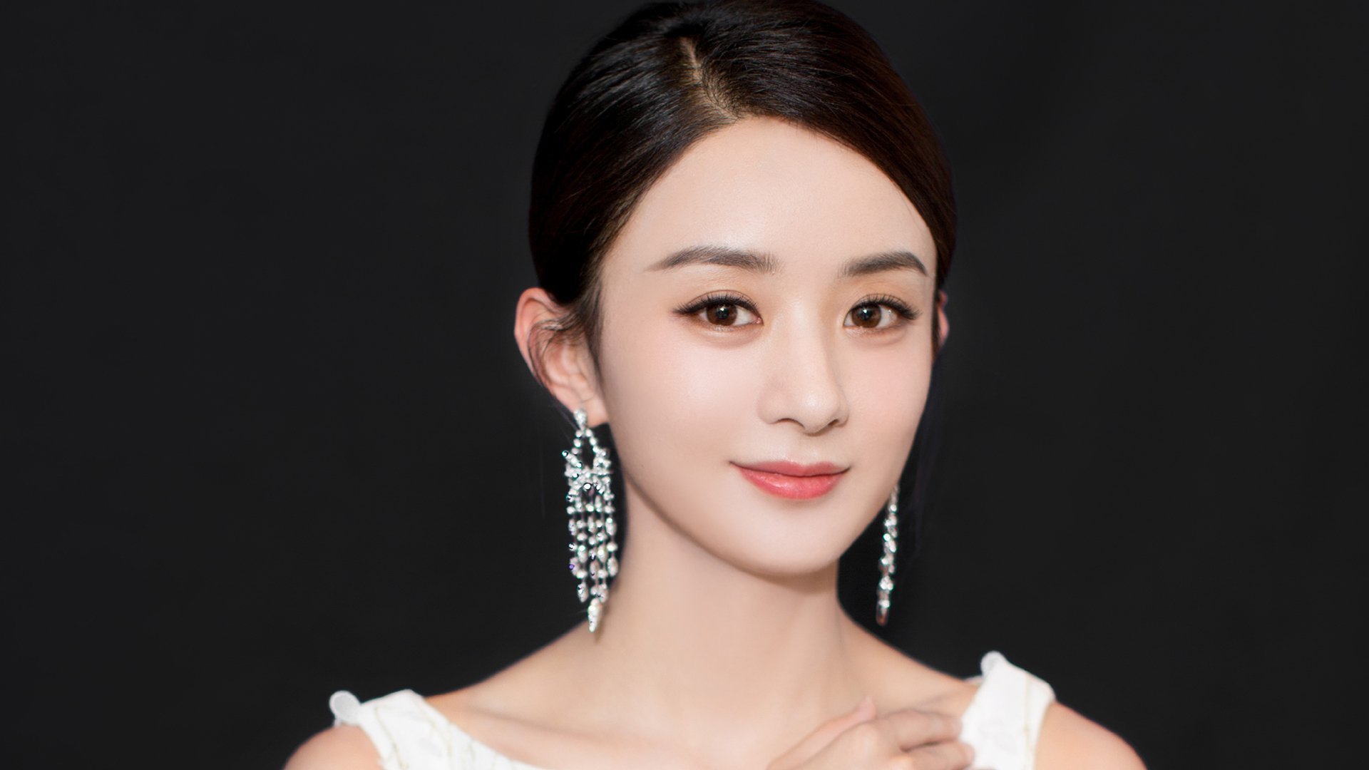 _篮网攻势凌厉，继续领跑联盟_，篮网完成